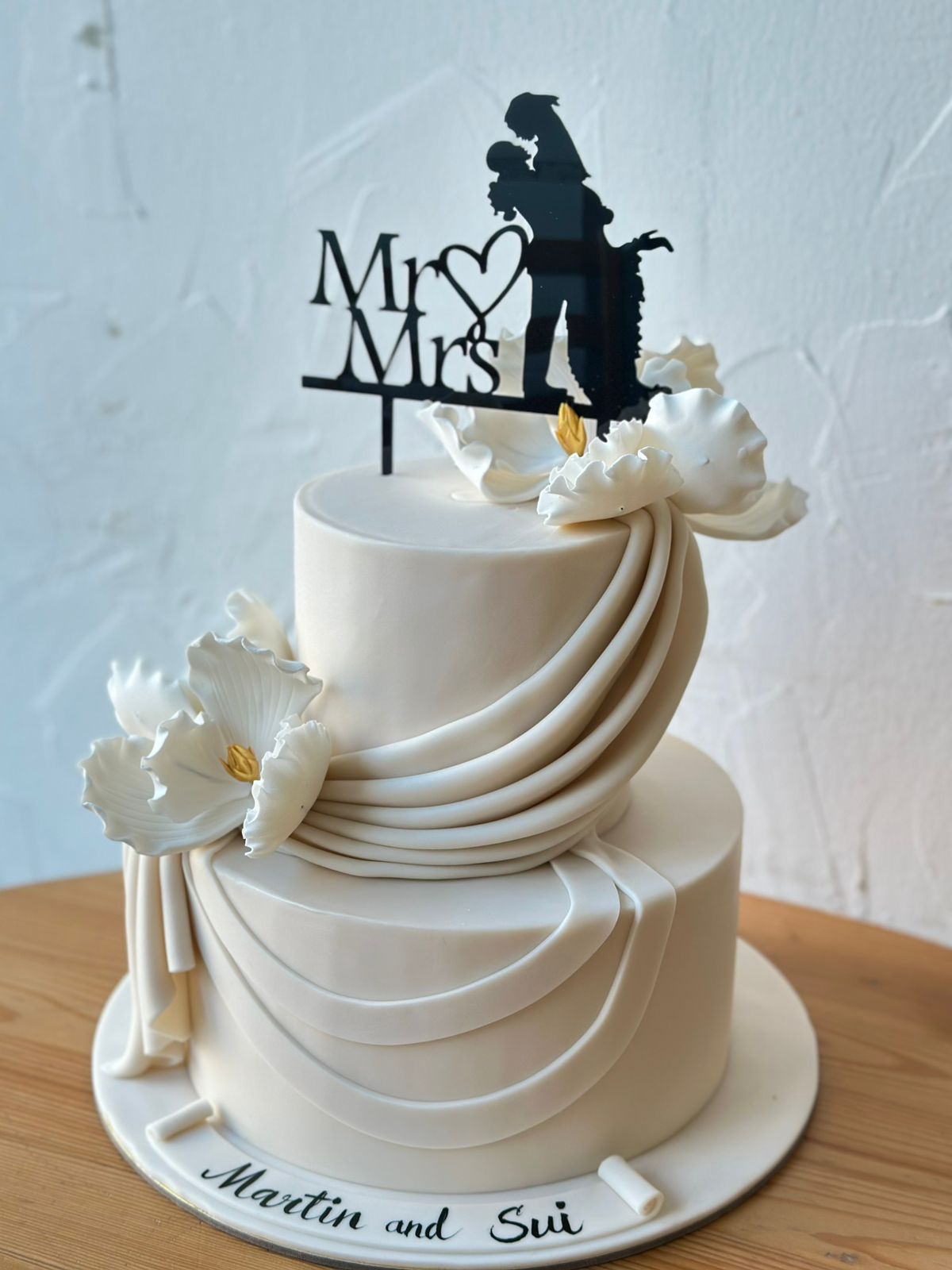 Wedding Cake-2tier-Off white Theme